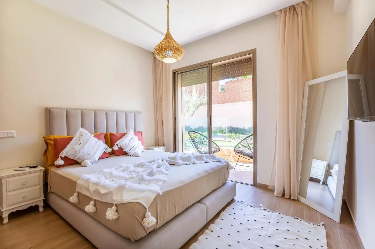Superbe Appart En Residence Securisee Avec Piscine Marrakesh