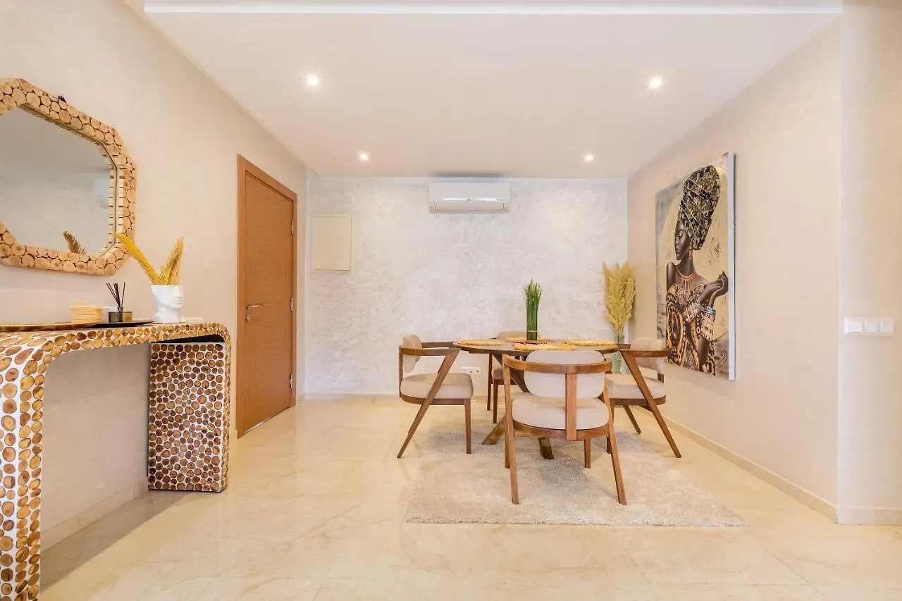 Superbe Appart En Residence Securisee Avec Piscine Marrakesh